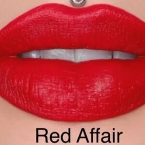 ❤️RED AFFAIR TRAP LIPSTICK❤️